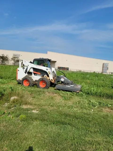 Commercial property lawn maintenance by 5 Points in the Dayton, OH area (photo 35)